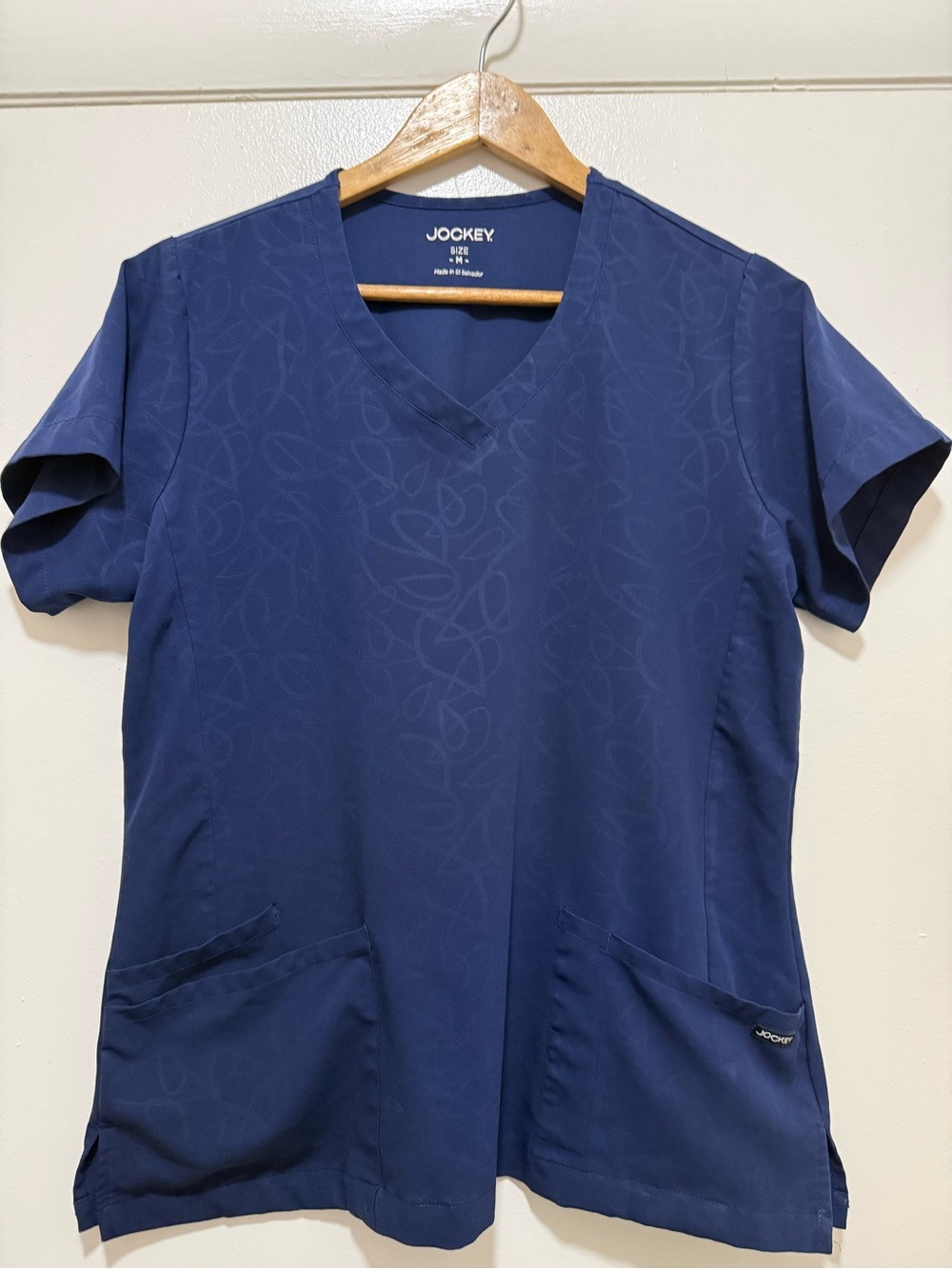 Jockey retro Women’s Navy V-Neck Short Sleeve Scrub Top size medium